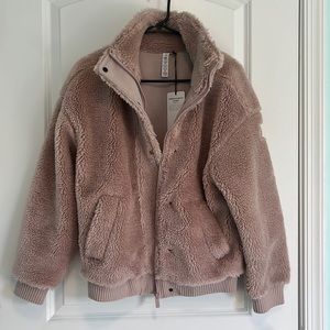ALO Sherpa jacket